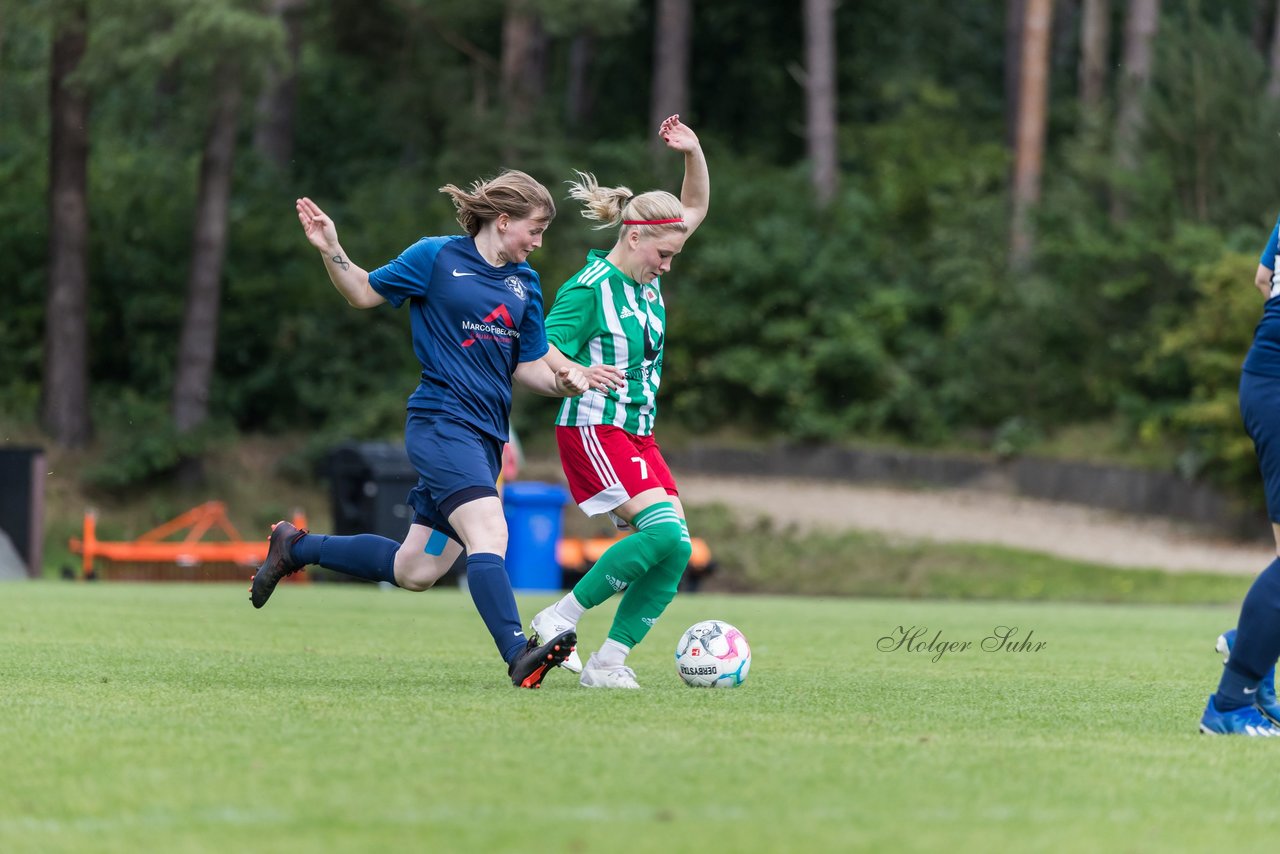 Bild 212 - F SV Boostedt - SV Fortuna St. Juergen : Ergebnis: 2:1